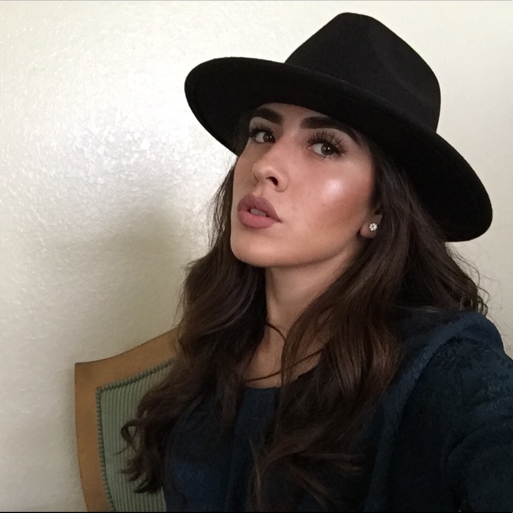 Meet your Posher, Mayra